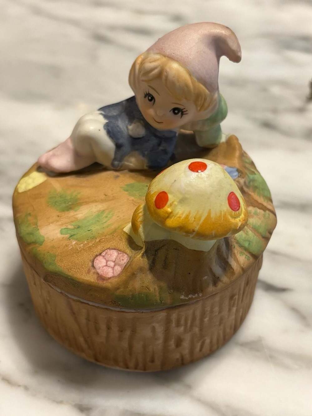 Homco trinket box with an elf and mushrooms